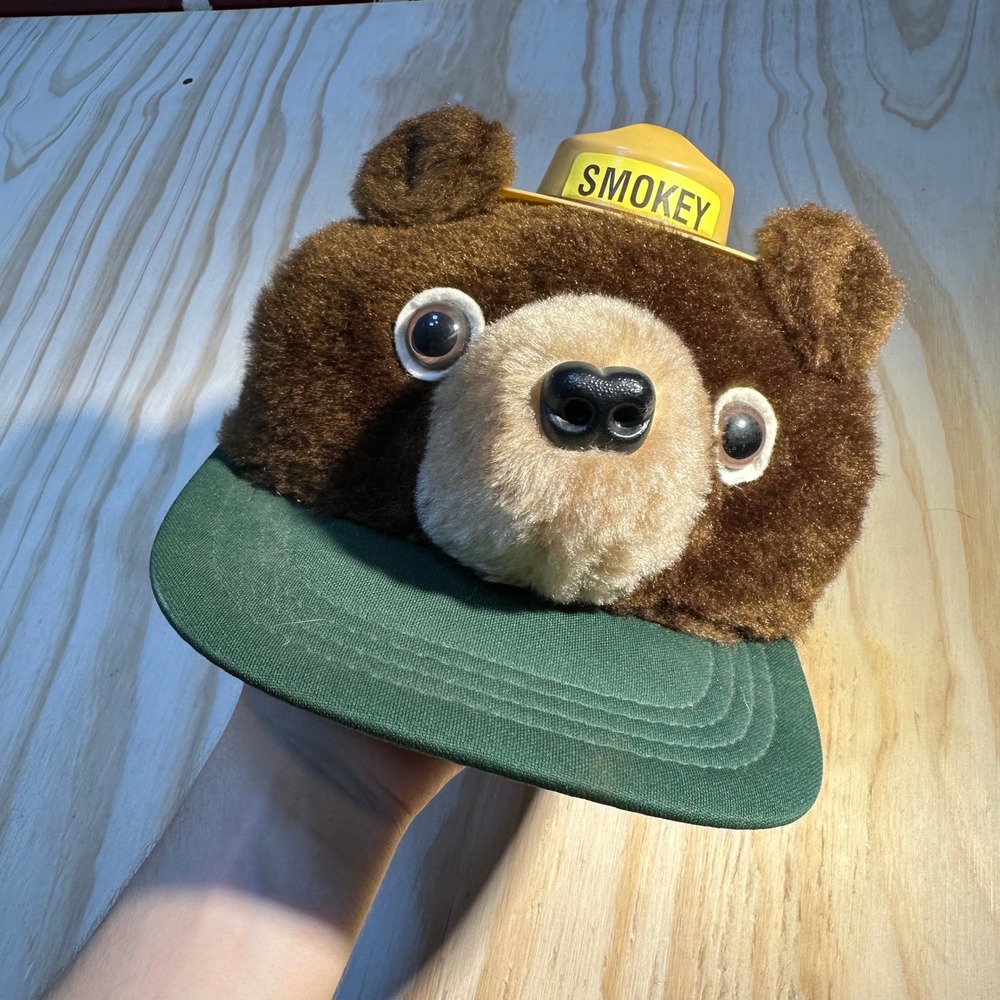 Designer Award Smokey Bear Plush Trucker Hat Green Brown Boys Snapback Vintage